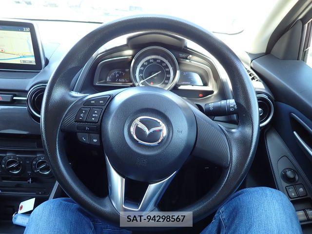 Mazda DEMIO 2016-06 379466-7