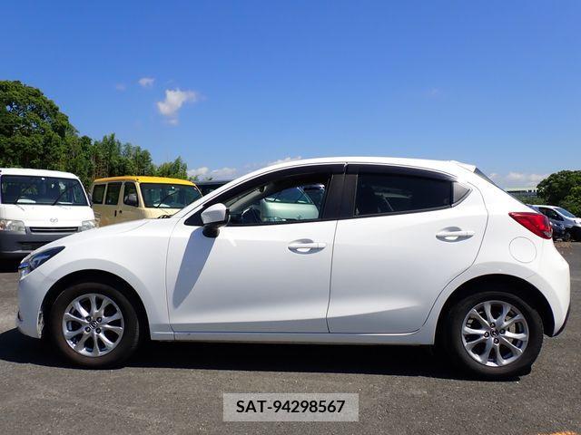 Mazda DEMIO 2016-06 379466-6