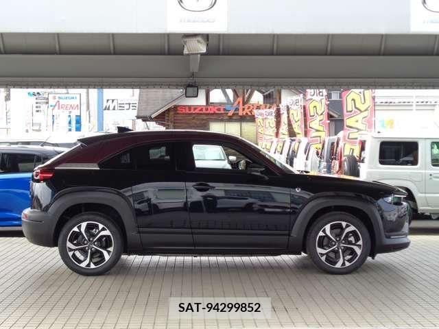 Mazda MX-30 2023-11 278406-10