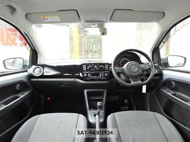 VolksWagen UP! 2013-02 320240-12