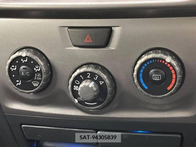 Toyota BB 2011-12 253276-7