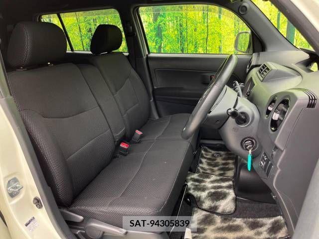 Toyota BB 2011-12 253276-8