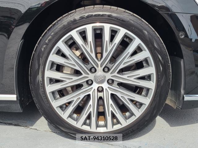 Audi A8 2018-11 375376-15