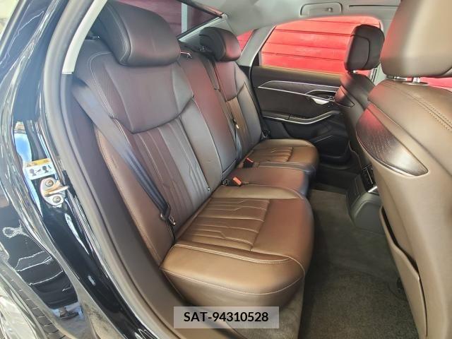Audi A8 2018-11 375376-29