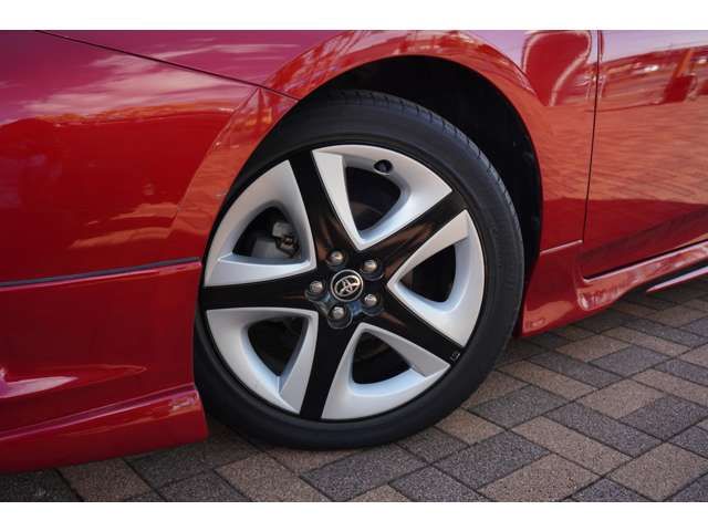 Toyota PRIUS 2018-08 186261-17