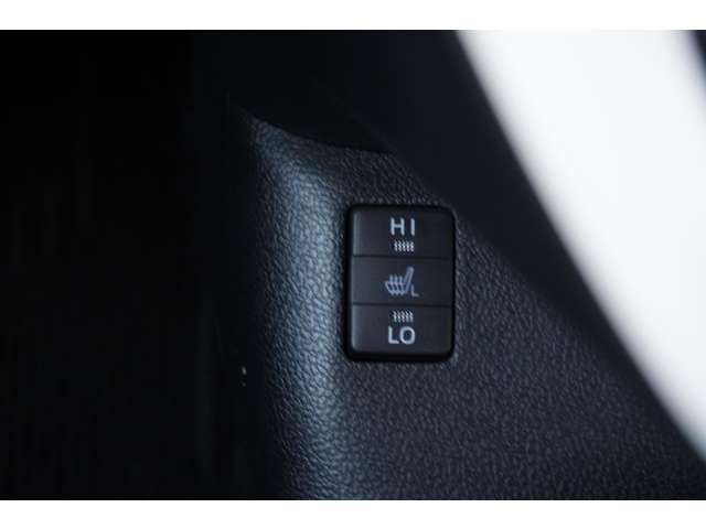 Toyota PRIUS 2018-08 186261-14