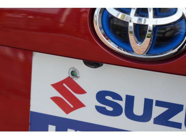 Toyota PRIUS 2018-08 186261-11