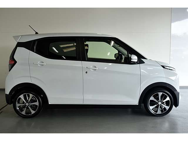 Mitsubishi EK X 2022-01 15826-14