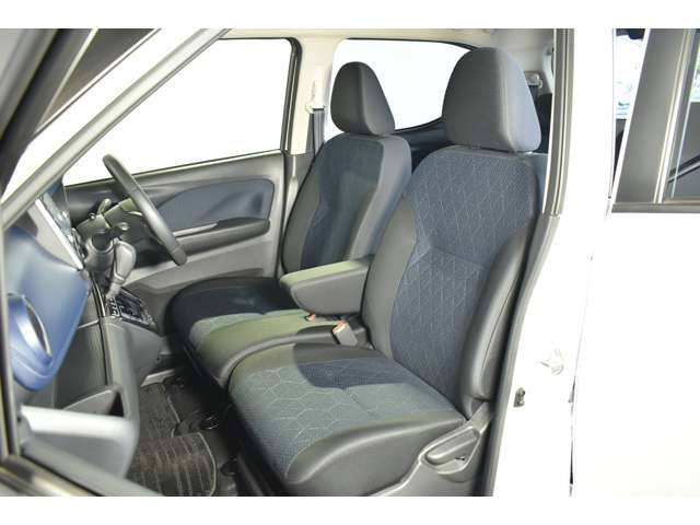 Mitsubishi EK X 2022-01 15826-3