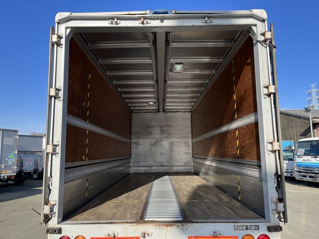 Isuzu FORWARD 2007-11 836-6