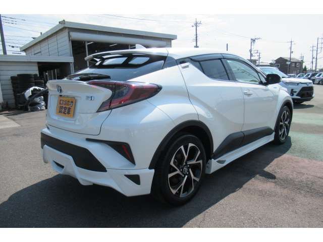 Toyota C-HR 2018-01 9354-3