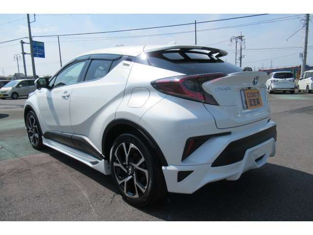 Toyota C-HR 2018-01 9354-5