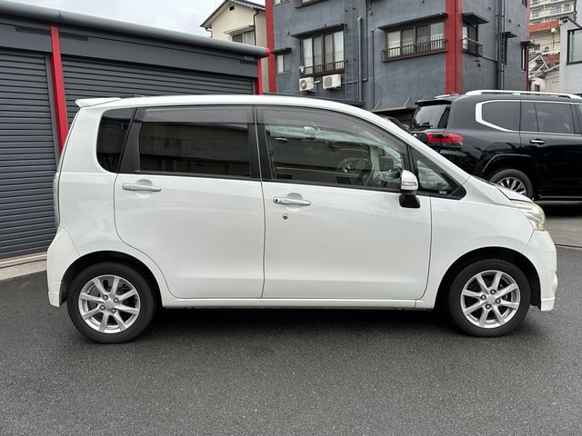 Daihatsu MOVE CUSTOM 2011-04 13685-17