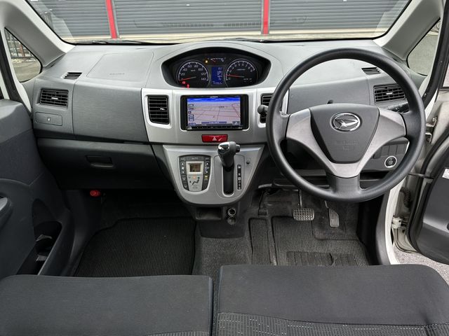 Daihatsu MOVE CUSTOM 2011-04 13685-1