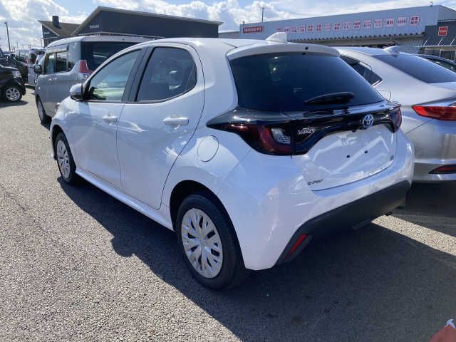 Toyota YARIS 2020-09 21023-2