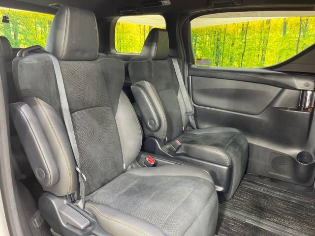Toyota ALPHARD 2020-06 10190-9