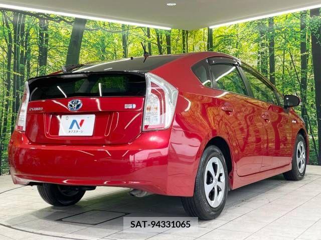 Toyota PRIUS 2012-07 257069-17