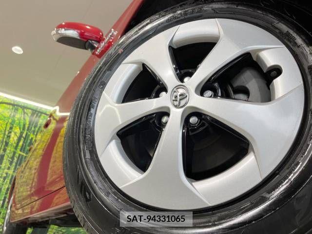 Toyota PRIUS 2012-07 257069-13