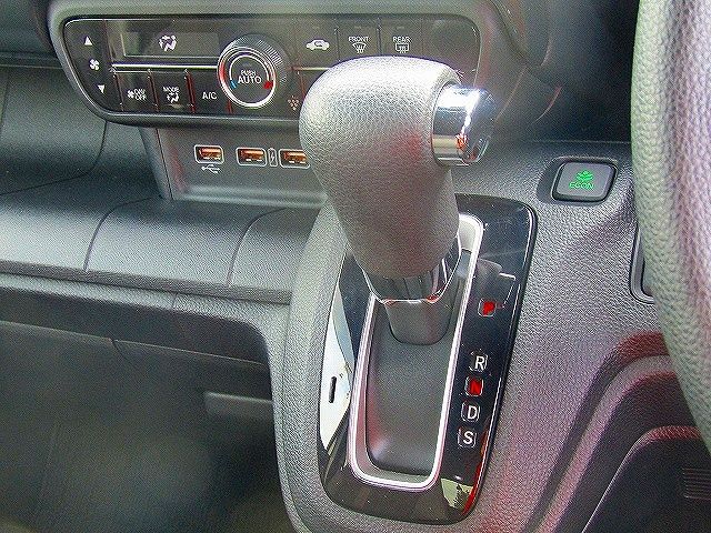 Honda N-WGN 2019-08 192987-19