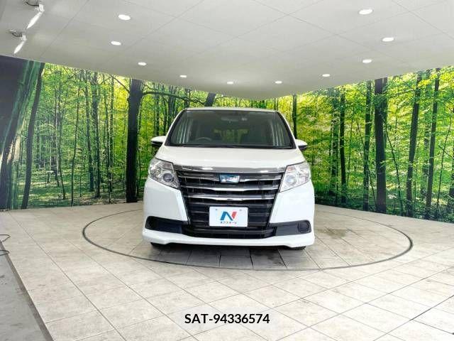 Toyota NOAH HYBRID 2014-06 365188-5