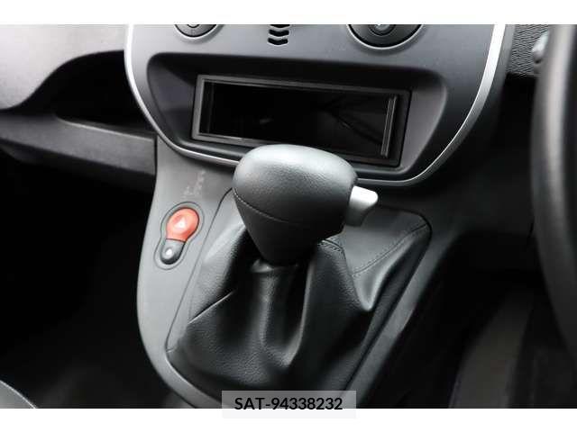 Renault KANGOO 2018-11 347182-14