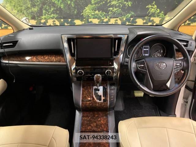 Toyota VELLFIRE 2019-03 339105-1