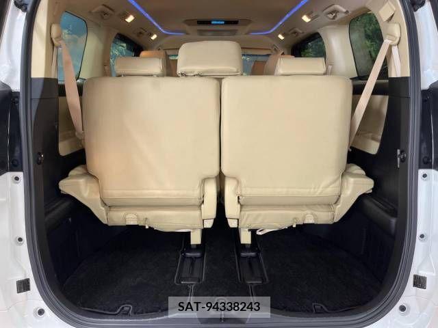 Toyota VELLFIRE 2019-03 339105-11