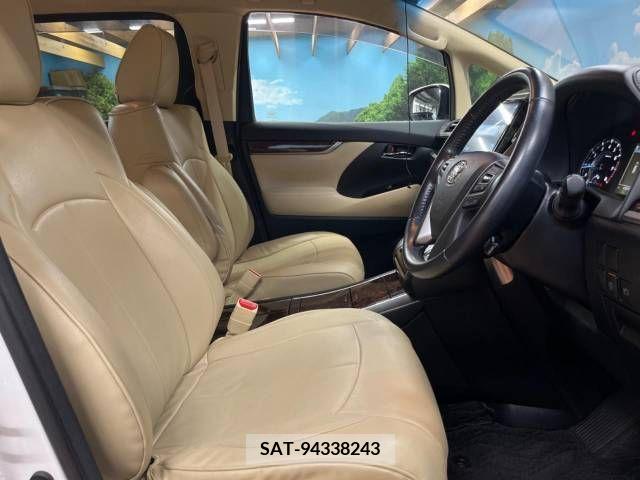 Toyota VELLFIRE 2019-03 339105-8