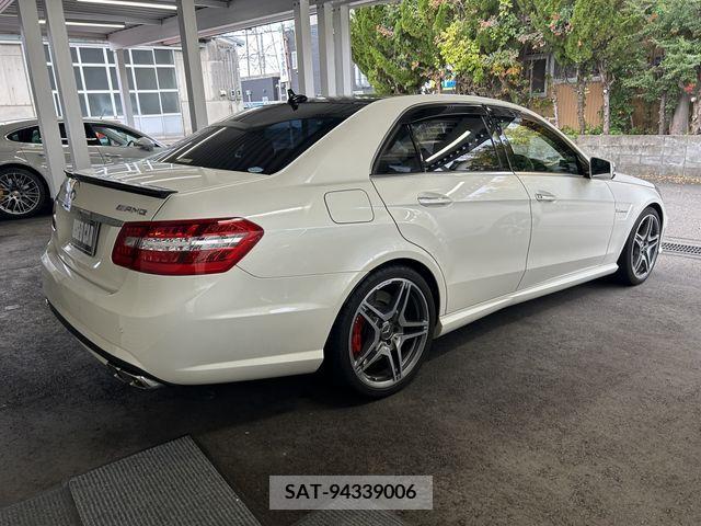 Amg E-CLASS 2012-07 204896-3