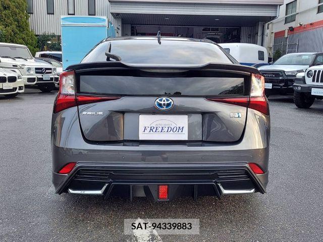 Toyota PRIUS 2021-06 209501-17