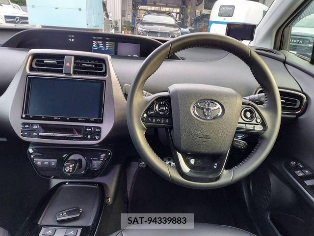 Toyota PRIUS 2021-06 209501-1