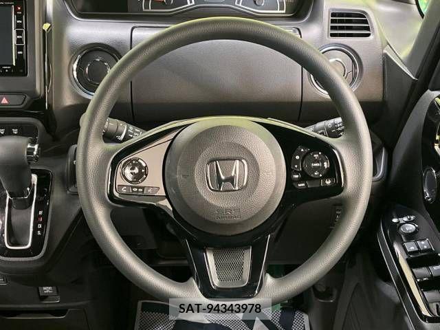 Honda N BOX CUSTOM 2022-03 210641-11