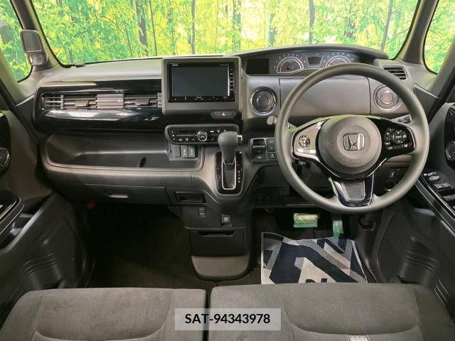 Honda N BOX CUSTOM 2022-03 210641-1