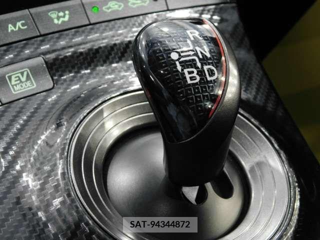 Toyota PRIUS 2013-07 216396-7