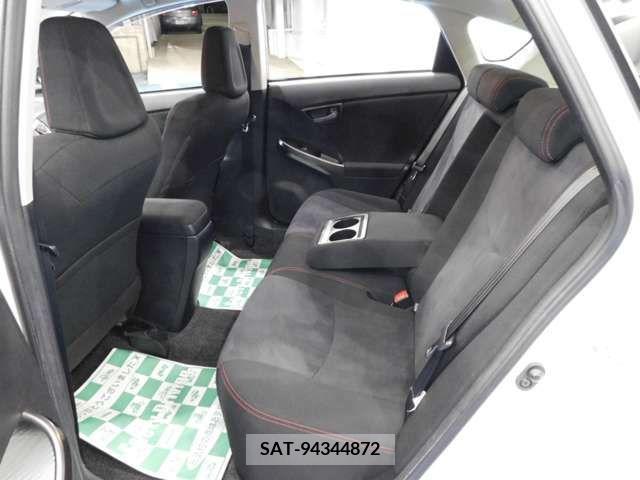 Toyota PRIUS 2013-07 216396-17