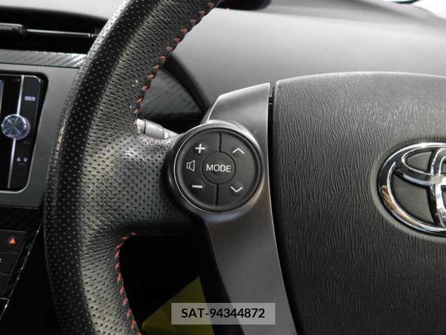 Toyota PRIUS 2013-07 216396-12