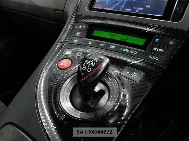 Toyota PRIUS 2013-07 216396-8