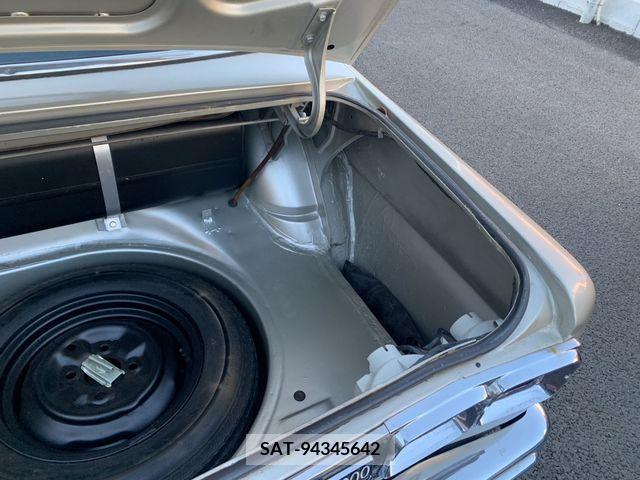 Nissan SKYLINE 1971-05 372066-26