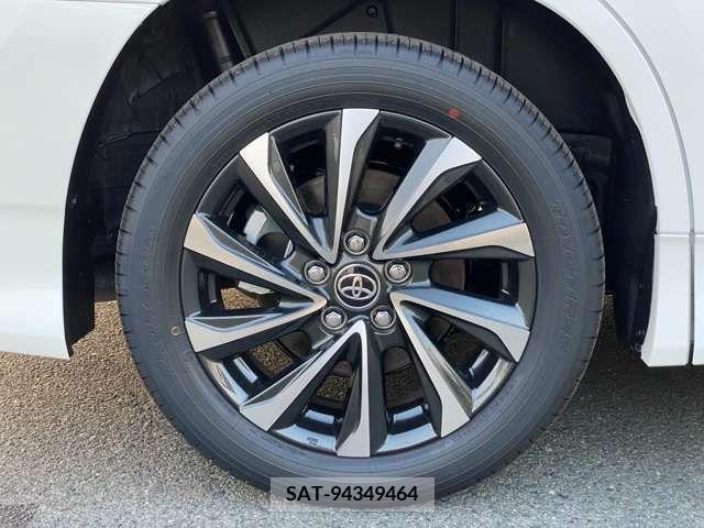 Toyota VOXY 2023-10 255805-10