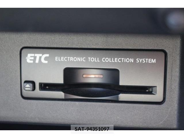 Nissan FUGA 2019-05 324495-4