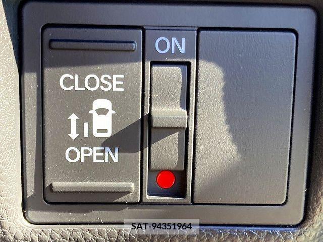 Honda N BOX CUSTOM 2019-08 232465-17