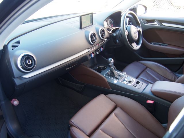 Audi A3 SEDAN 2015-12 196648-5