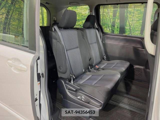 Toyota VOXY 2014-02 289104-10
