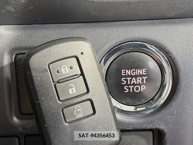 Toyota VOXY 2014-02 289104-6
