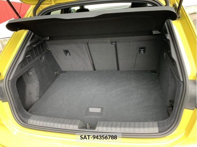 Audi A3 2021-09 292589-18