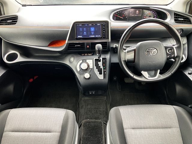 Toyota SIENTA 2019-02 11771-1