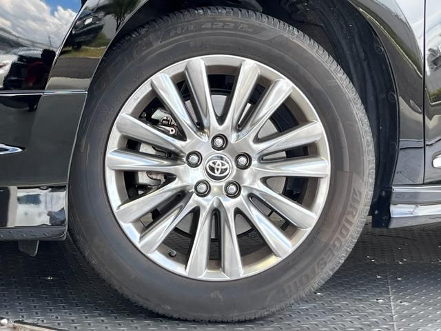 Toyota HARRIER 2020-03 195582-3