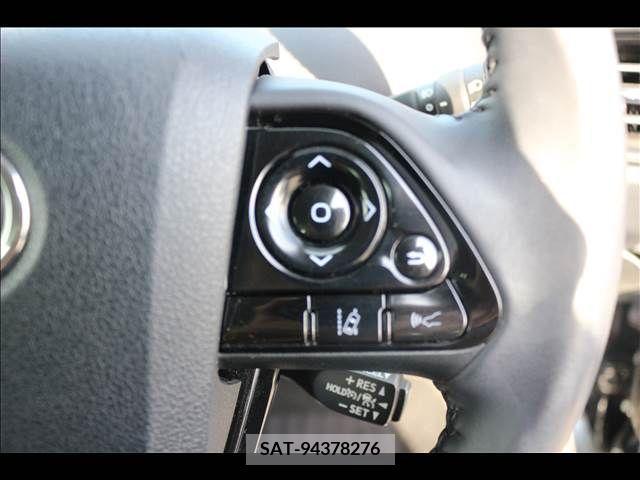 Toyota PRIUS 2021-02 331416-28