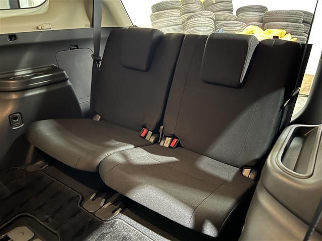 Mitsubishi OUTLANDER 2018-01 3813-19