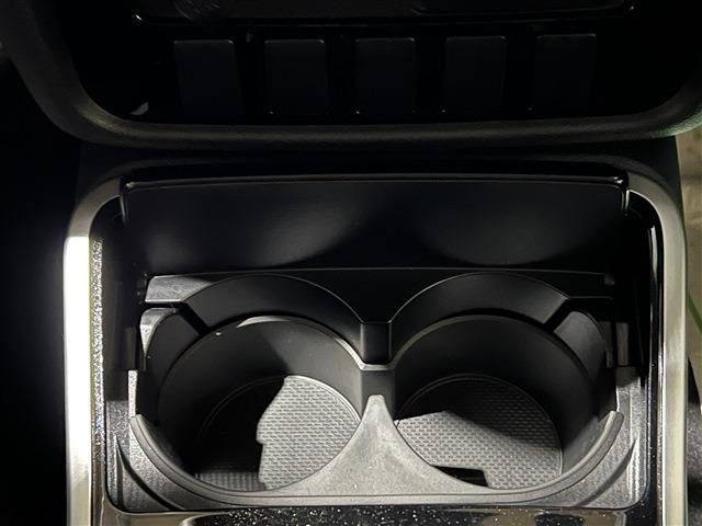 Mitsubishi OUTLANDER 2018-01 3813-29
